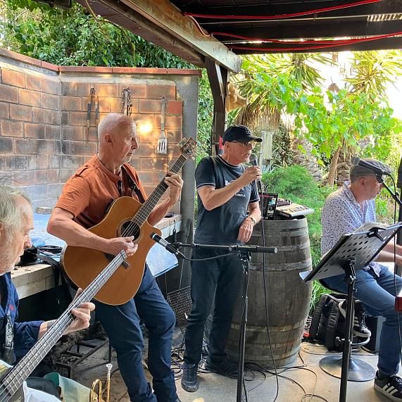 Actuacions musicals agost