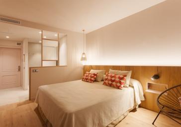 Habitació amb parquet a Hotel Marítim