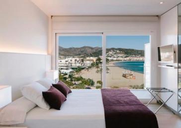 Habitació doble amb vistes a la badia de Roses a la Costa Brava