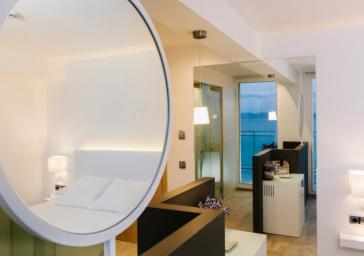 Espejo habitación premium Hotel Marítim